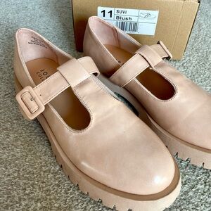 Blush platform Mary Jane’s size 11, Journee NWT